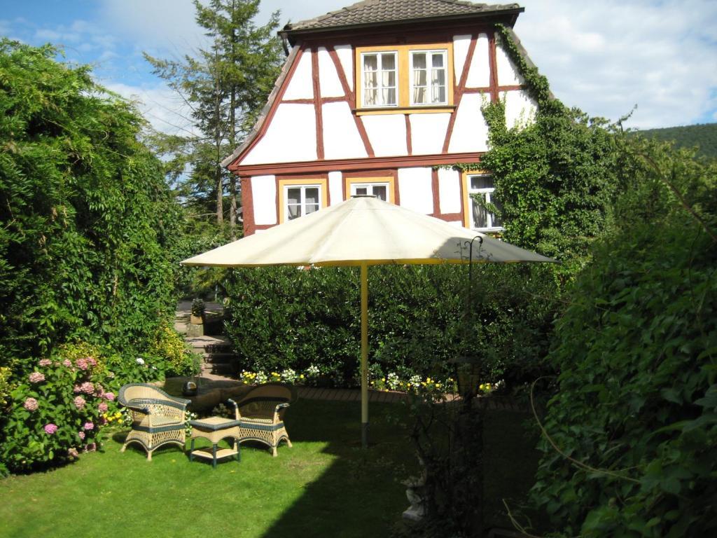 Hotel Krone Laudenbach  Eksteriør billede